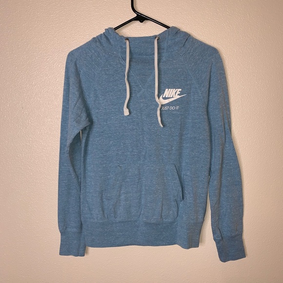 Nike Sweaters - Nike Lightweight Pullover Hoodie